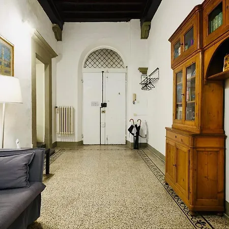 アパート La Dimora Delle Belle Arti E Del Silenzio フィレンツェ